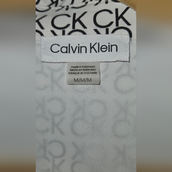 Calvin Klein Monogram Black and White Blouse - Picture 2 of 3